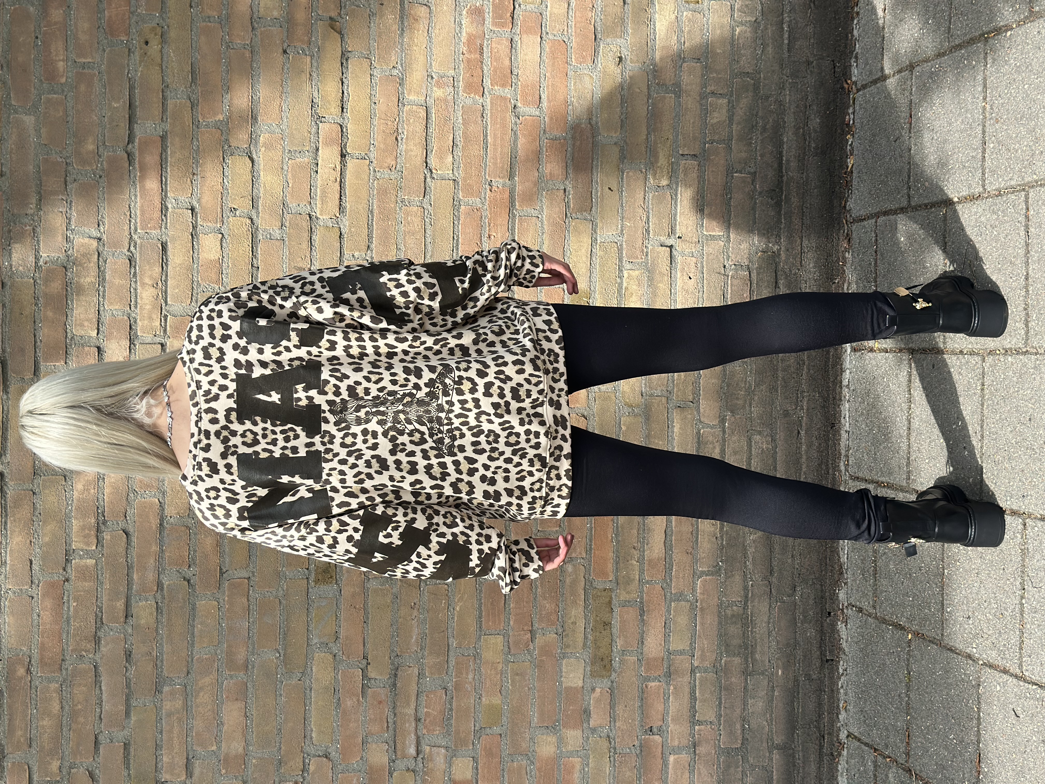Sweater Namaste Panter